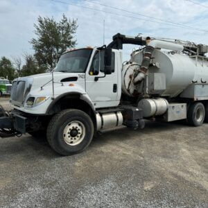 2006 International 7600 Tandem Hydrovac Truck