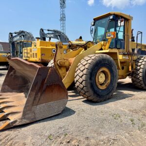 1990 Komatsu WA 470-1 Rubber Tire Wheel Loader