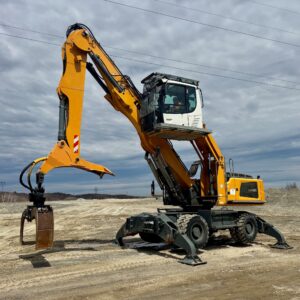 2018 Liebherr LH30M Litronic Wheeled Log Loader/Material Handler