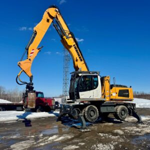 2018 Liebherr LH30M Litronic Wheeled Log Loader/Material Handler