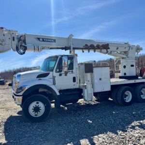 2009 International 7400SFA 6X6 Digger Derrick Truck