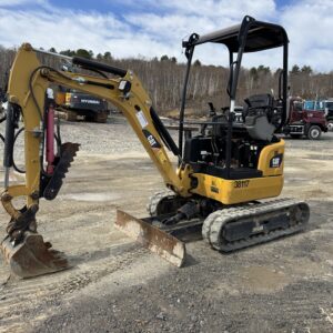 2015 Cat 301.7 DCR Mini Excavator with Hydraulic Thumb