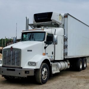 2010 Kenworth T-800 Tandem 26' Reefer Truck