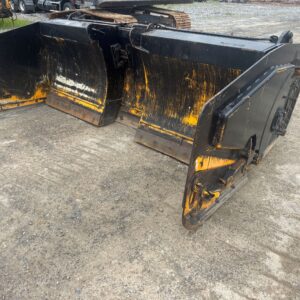2011 SSTA CL1017 Hydraulic 10'-24' Live Edge Snow Blade